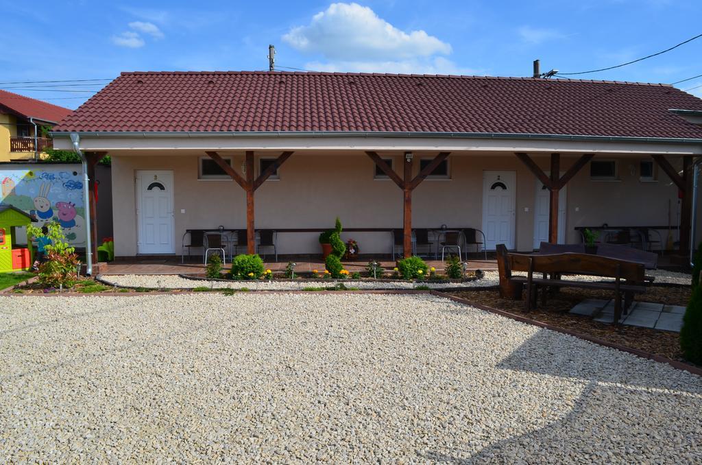 Belany Studios Velky Meder Ngoại thất bức ảnh